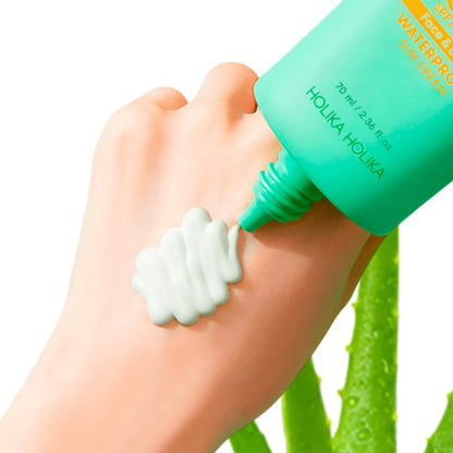 Holika Holika Aloe Soothing Essence Waterproof Sun Cream SPF50+ PA++++ 70ml